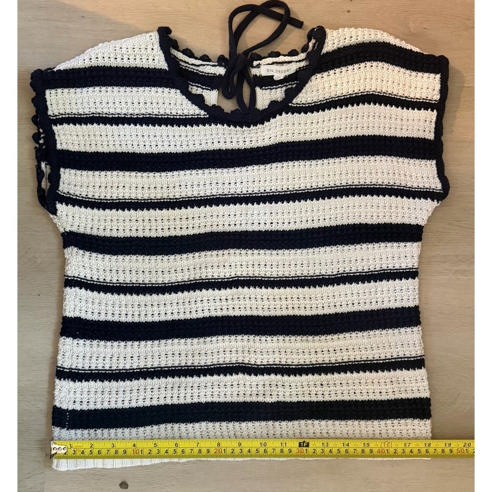 Blu Pepper Women's Short Sleeve Striped Crochet Sweater Navy Stripe Size Small - Picture 6 of 9